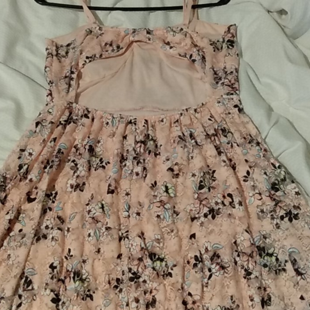 Dress - Picture 2 of 2